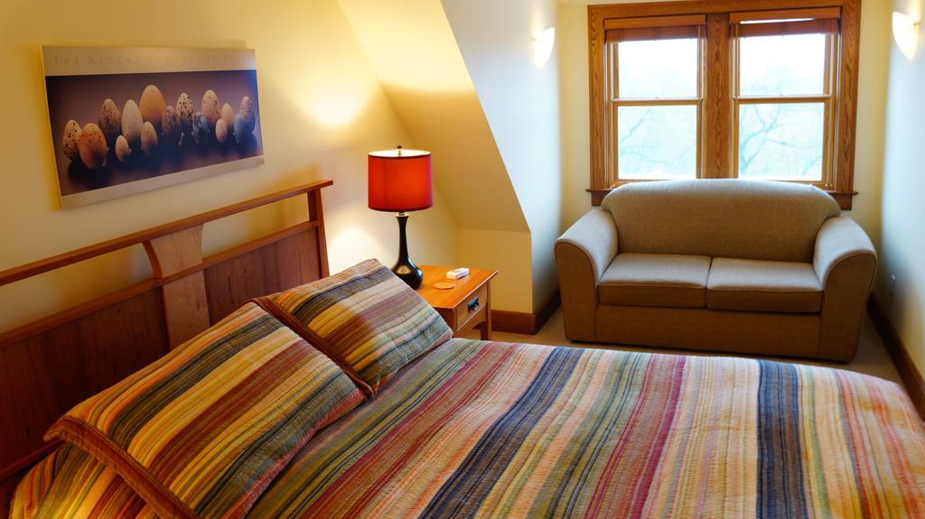Stone Hill Overlook Bed & Breakfast 3*