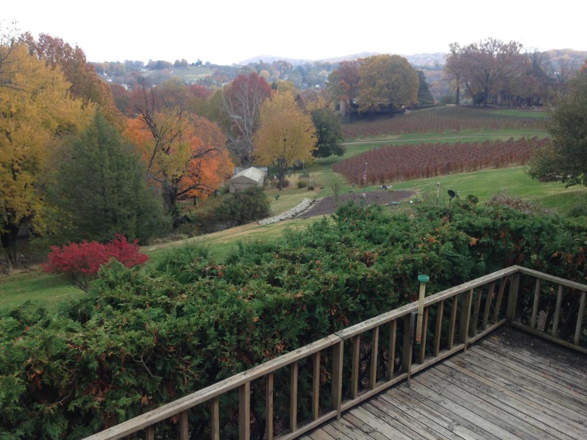 Stone Hill Overlook